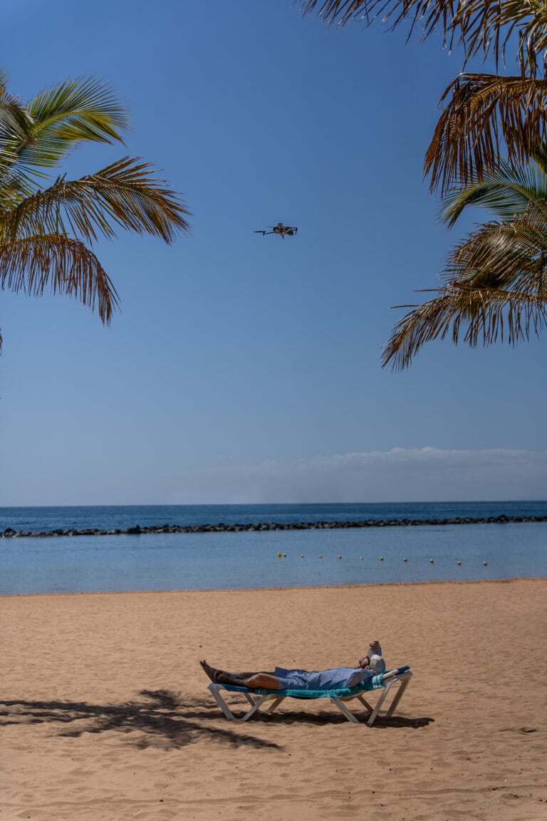 Filmación en canarias Las teresitas