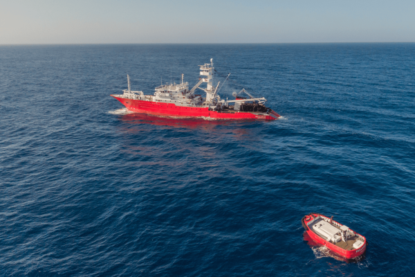Grabación de barcos con drones en canarias